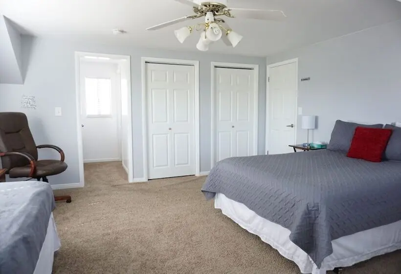 スタンダードトリプルルーム, Large Room Near Uvu & Byu