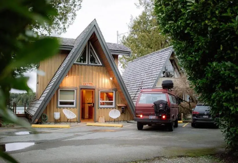 کابین, The Shoreline Tofino