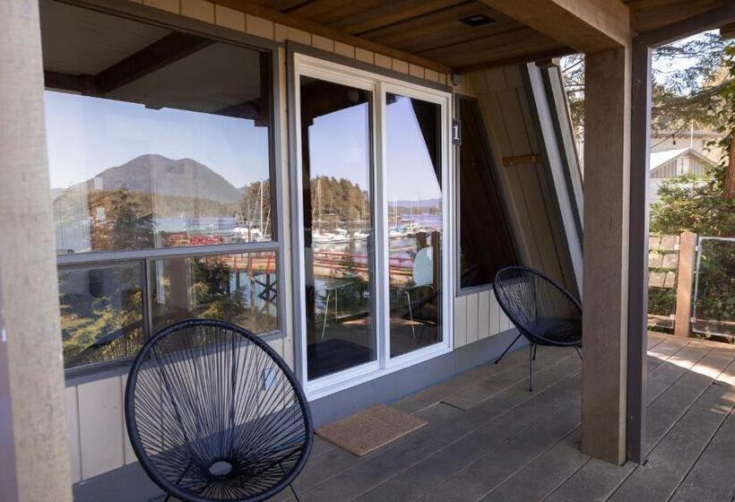 오두막, The Shoreline Tofino