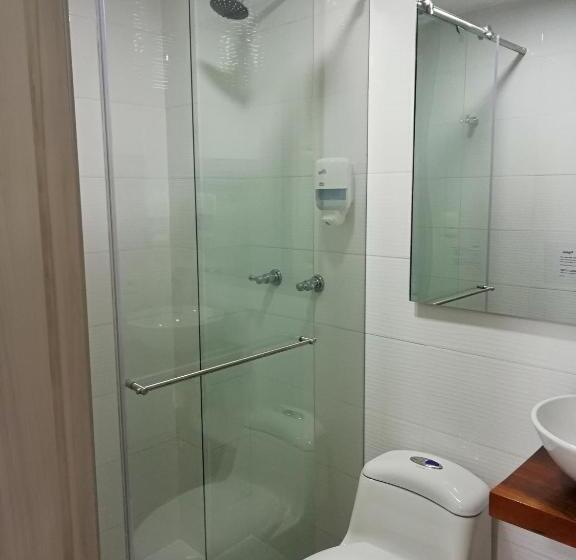 Geteiltes Mehrbettzimmer, Elizabetha Hostal