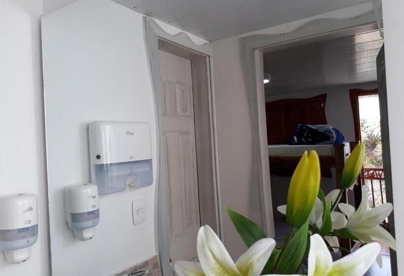 Geteiltes Mehrbettzimmer, Elizabetha Hostal