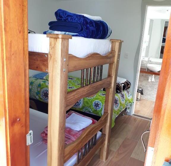 Geteiltes Mehrbettzimmer, Elizabetha Hostal