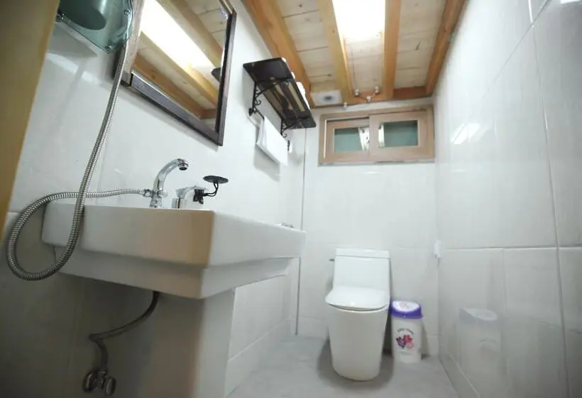 ファミリールーム, Samlockhon