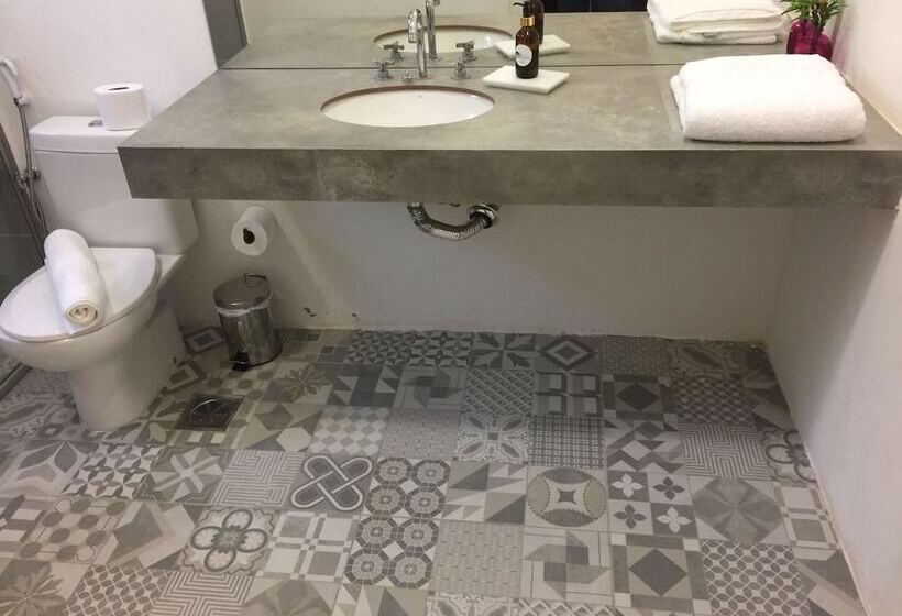 جناح سوبيريور, Villa Domaso