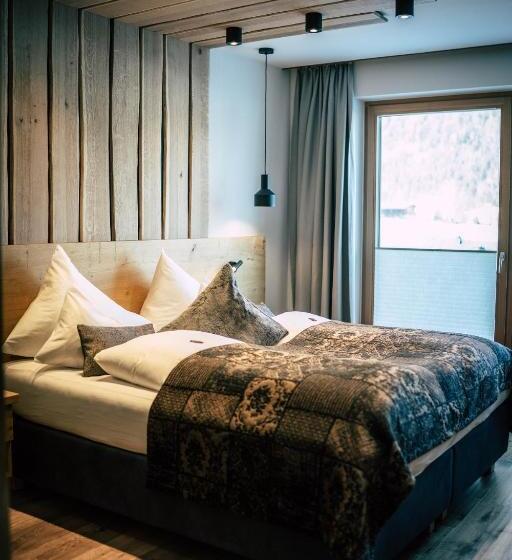 침실 2개 아파트, Wagner S Apart