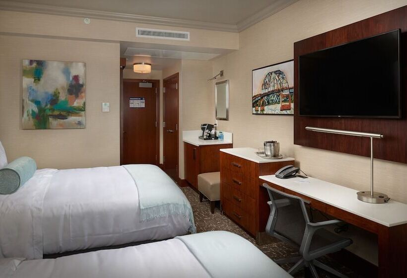 غرفه قياسيه سريرين مزدوجين, The Merrill Hotel & Conference Center, Muscatine, A Tribute Portfolio