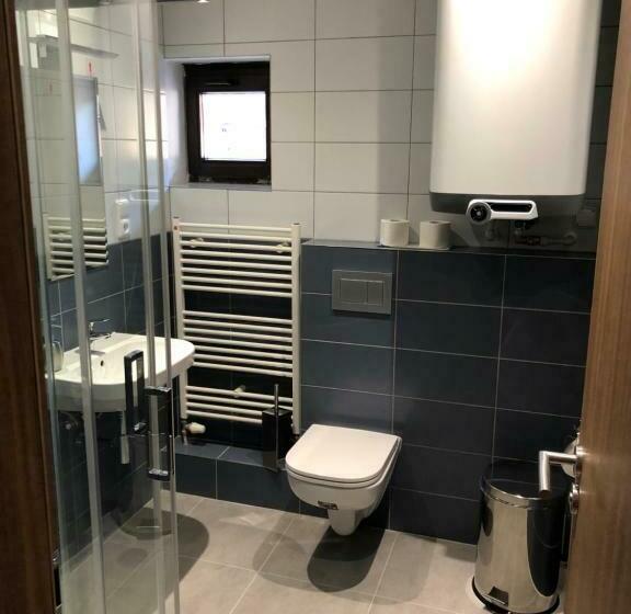 غرفة قياسية, Penzion U Larvů