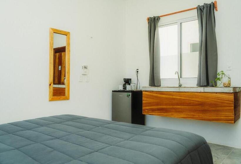 Camera Standard, Che Holbox Hostel & Bar Adults Only