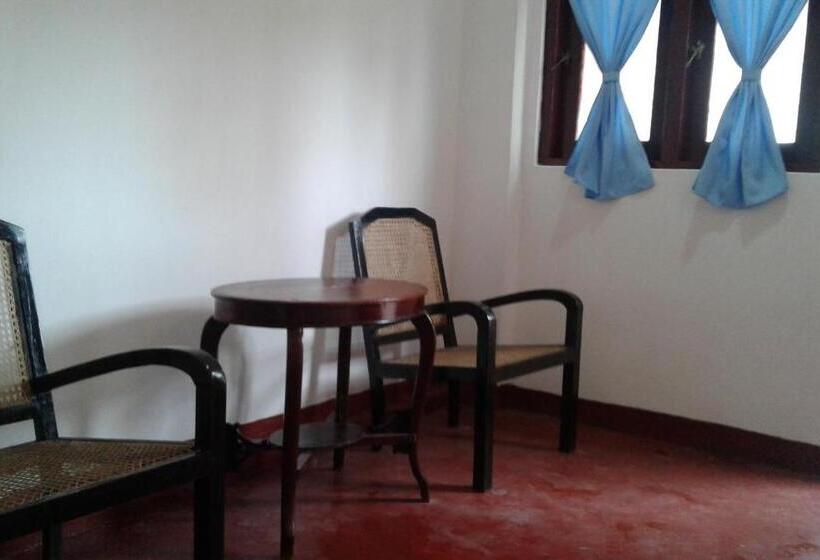 이코노미 룸, Ocean Edge Villa