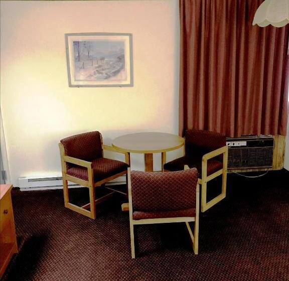 غرفة قياسية, Adirondack Efficiencies