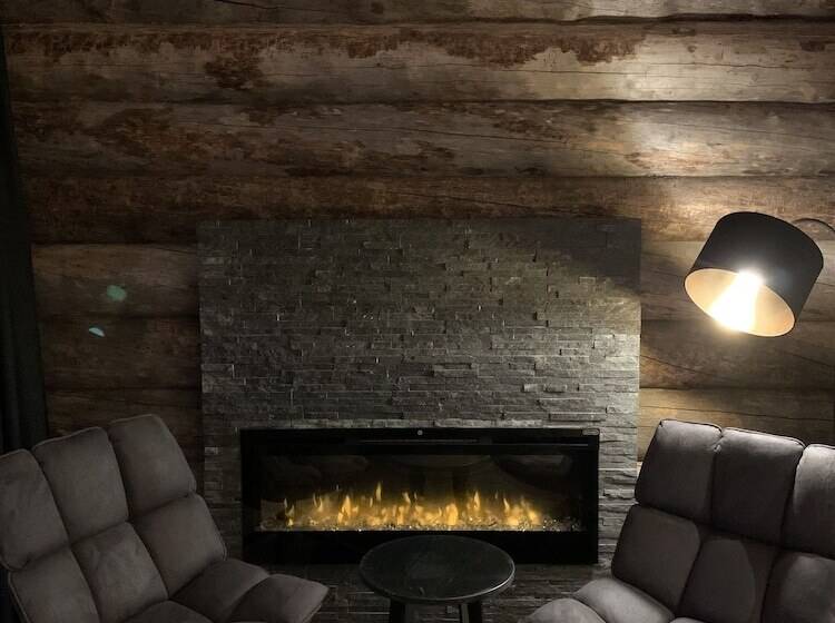 小室, Wilderness Hotel Nangu & Igloos