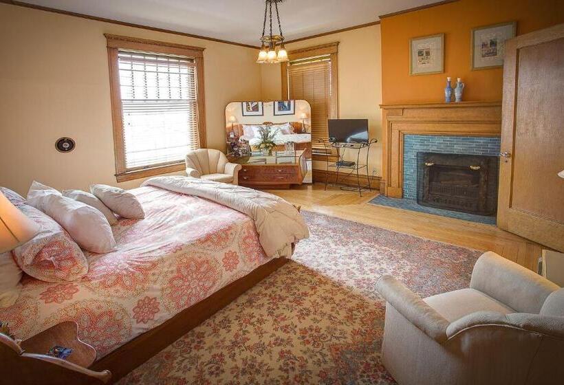 غرفة قياسية سرير كينج, Lauerman House Inn Bed & Breakfast