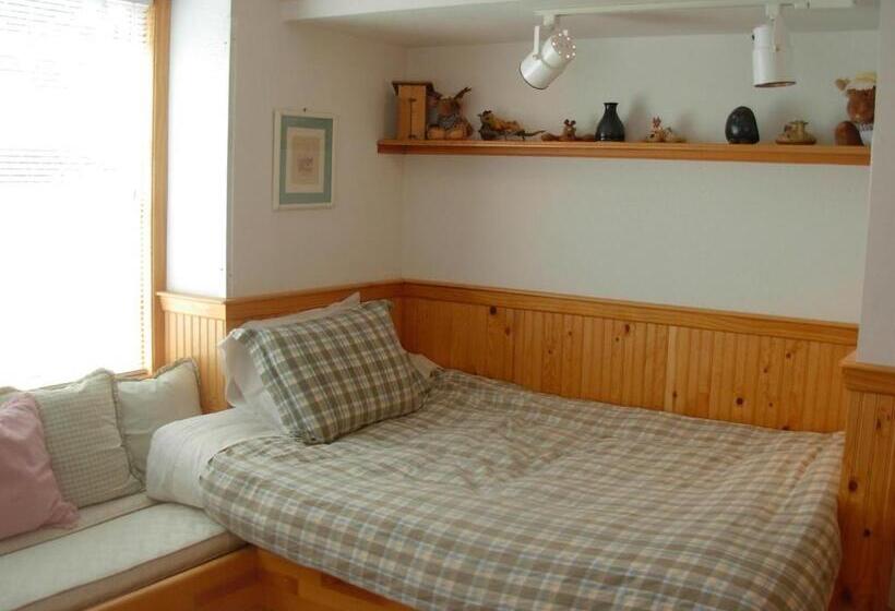 جناح مزود بجاكوزى, Alaska Chalet Bed & Breakfast