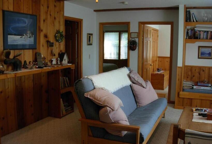 جناح مزود بجاكوزى, Alaska Chalet Bed & Breakfast