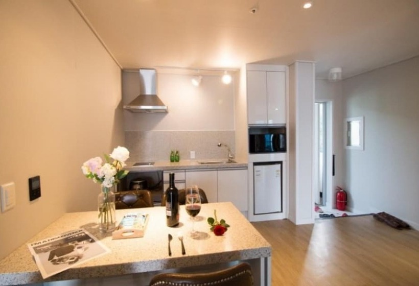 Семейный Номер Вид на Море, Lium Spa Hostel