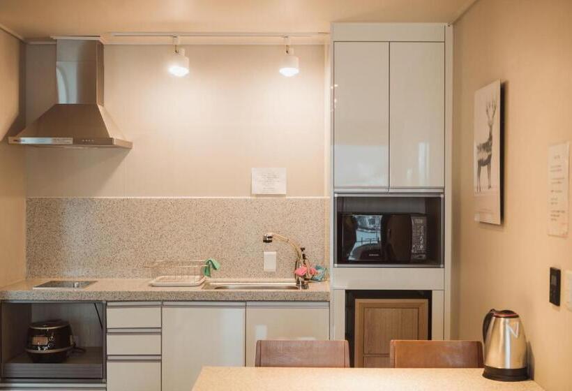 Семейный Номер Вид на Море, Lium Spa Hostel