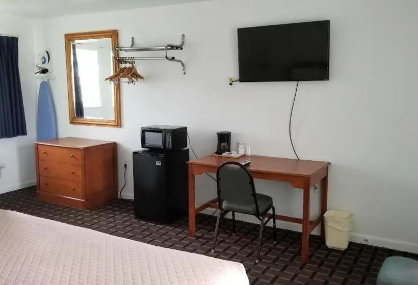 キングサイズベッドのスーペリアルーム, Budget Inn Breezewood
