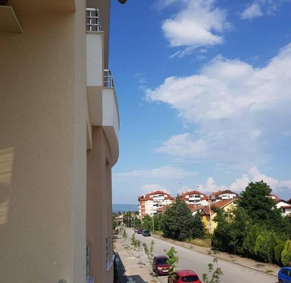 استودیو استاندارد با بالکن, Apartments Lotus