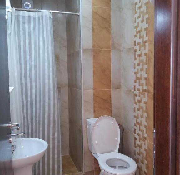 اتاق خانوادگی, Apartments Lotus