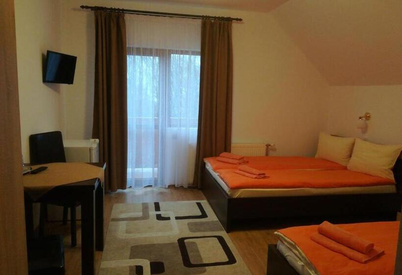 Standard Quadruple Room, Casa Eldorado