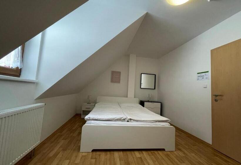 침실 3개 주택, Rezidence Vogelsang