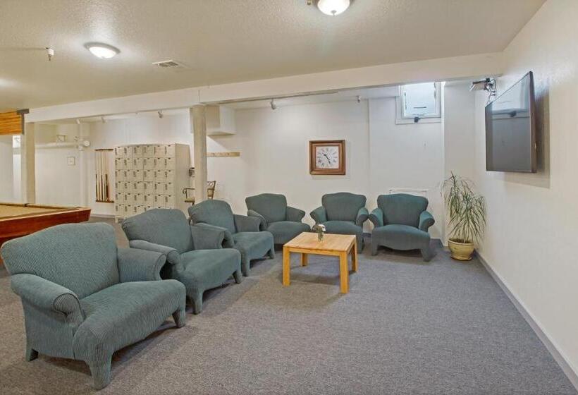 سرير فى غرفة مشتركه, San Juan Island Hostel