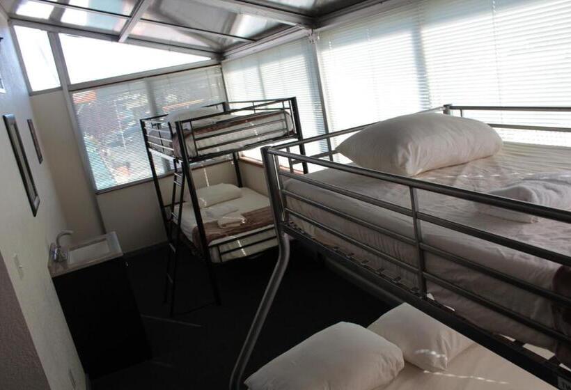 Кровать в Общей Комнате, San Juan Island Hostel