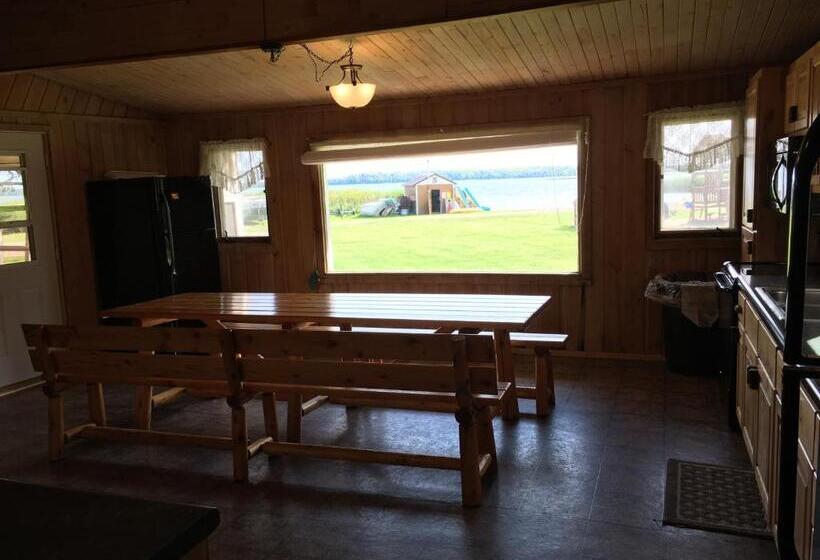 منزل 4 غرف نوم, Dunrovin Resort