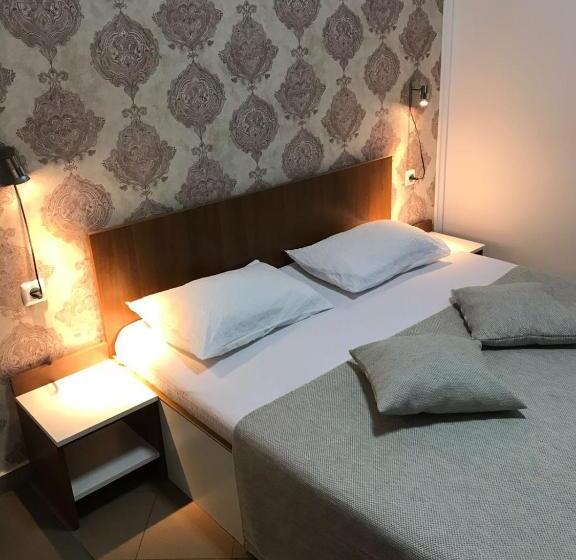 غرفة قياسية, Pinul Negru 2