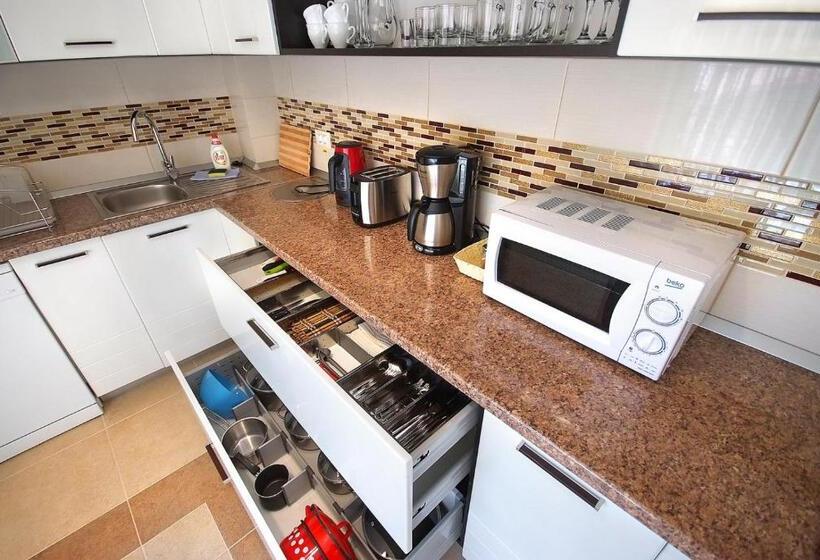 דירת חדר, Vila Moldavia Class