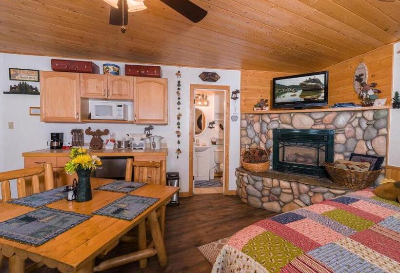 패밀리 룸, Fireside Lodge