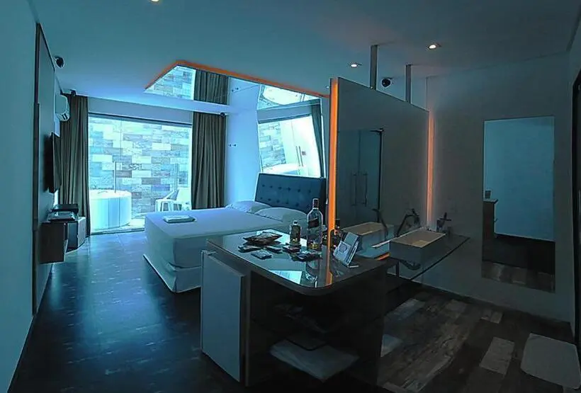 スーペリアールーム, Eros Hotel Cdu