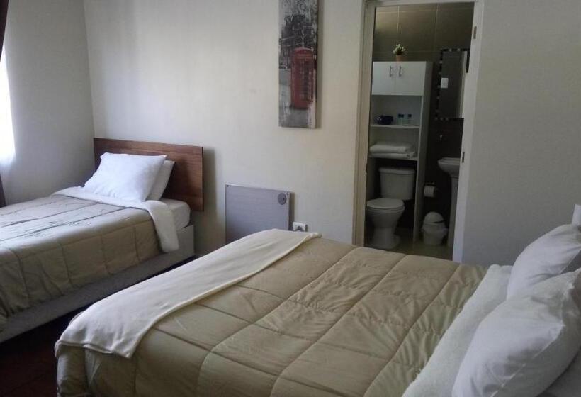 اتاق استاندارد چهار تخته, Hostal Los Castanos