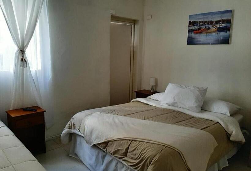 Номер Стандарт, Hostal Los Castanos