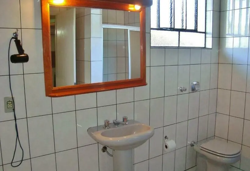 スタンダードルーム, Motel Monza
