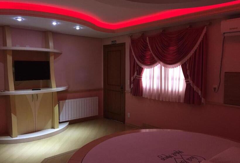 Люкс с гидромассажем, Motel Monza