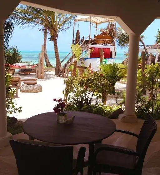 オーシャンビュースタンダードルーム, Mango Beach House