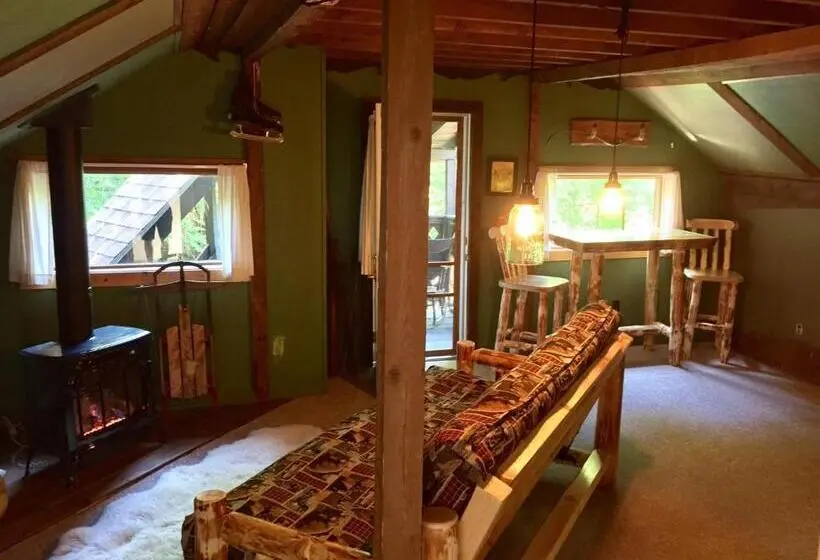 キングサイズベッドのデラックスルーム, Grunberg Haus Inn & Cabins