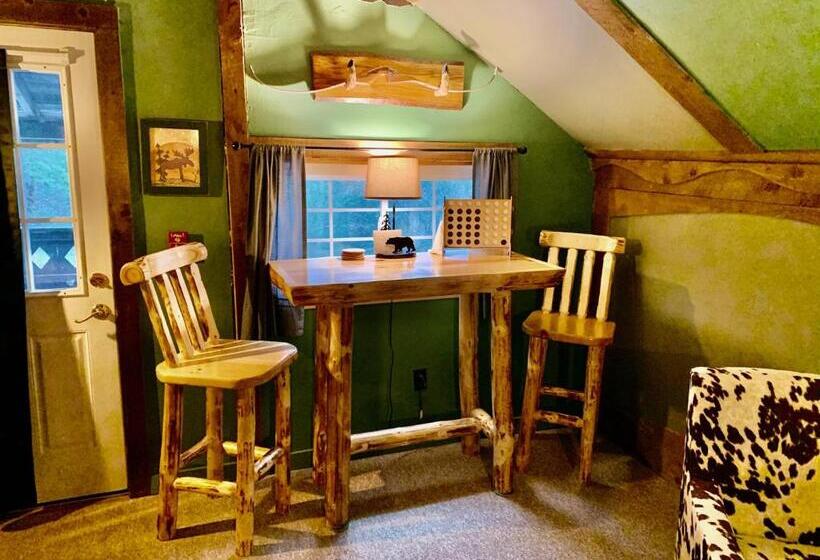 Номер Deluxe Кровать Кинг, Grunberg Haus Inn & Cabins