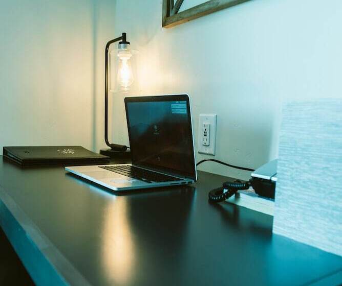 جناح سرير كينج, Silver Creek