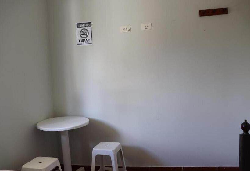 חדר סטנדרט חדר אמבטיה משותף, Camping Pousada Ilha Do Mel   Frente Ao Mar