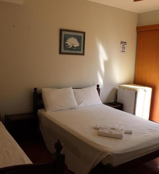 חדר סטנדרט לשלושה עם מרפסת, Camping Pousada Ilha Do Mel   Frente Ao Mar