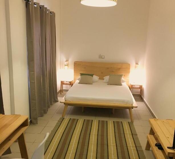 اتاق استاندارد, L'imprévu