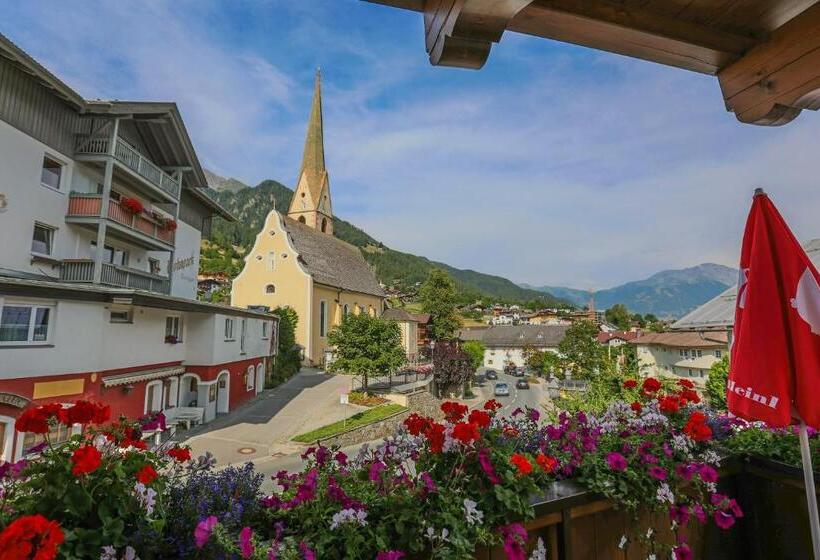 Трехместный Номер Стандарт с Балконом, Gasthof Panzl Bräu