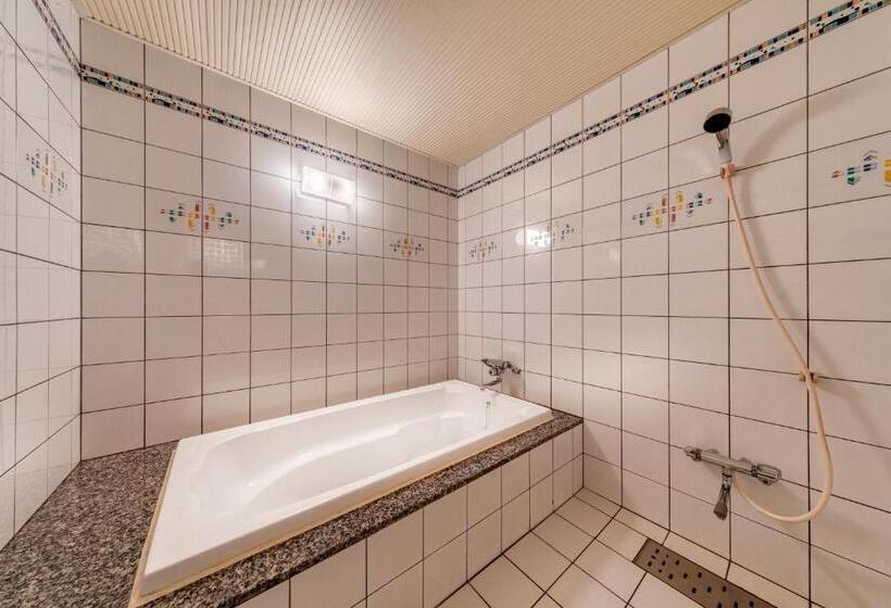 스탠다드 룸, Luna Otsu