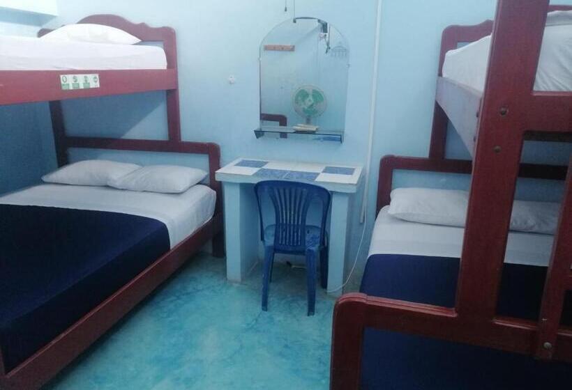 חדר משפחתי, Hostal Aruba