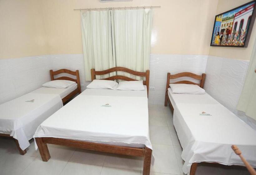 חדר סטנדרט לארבעה, Paraíso Olindense