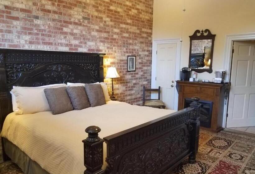 디럭스 룸 킹사이즈 침대, Old Brick Inn
