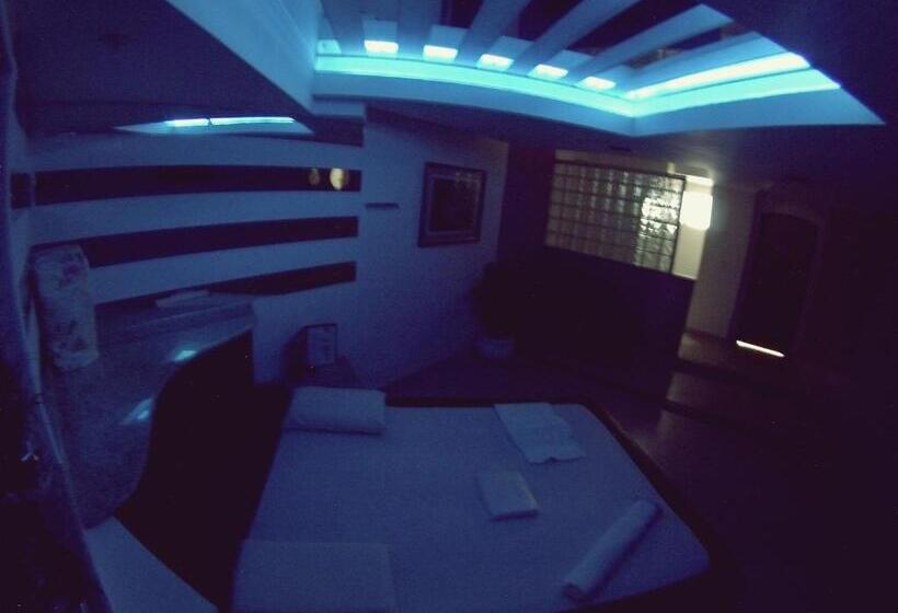 Люкс Повышенной Комфортности, Flamboyant