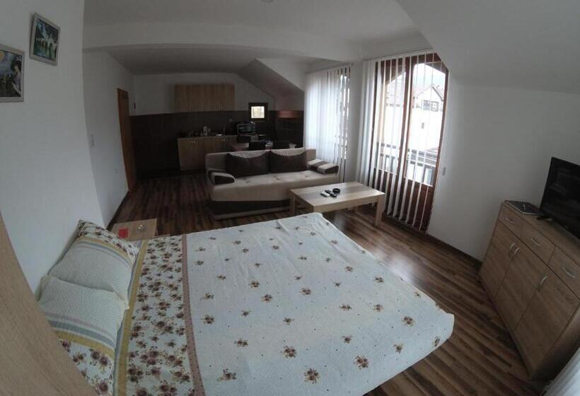 استودیوی استاندارد, Apartment And Rooms Konak
